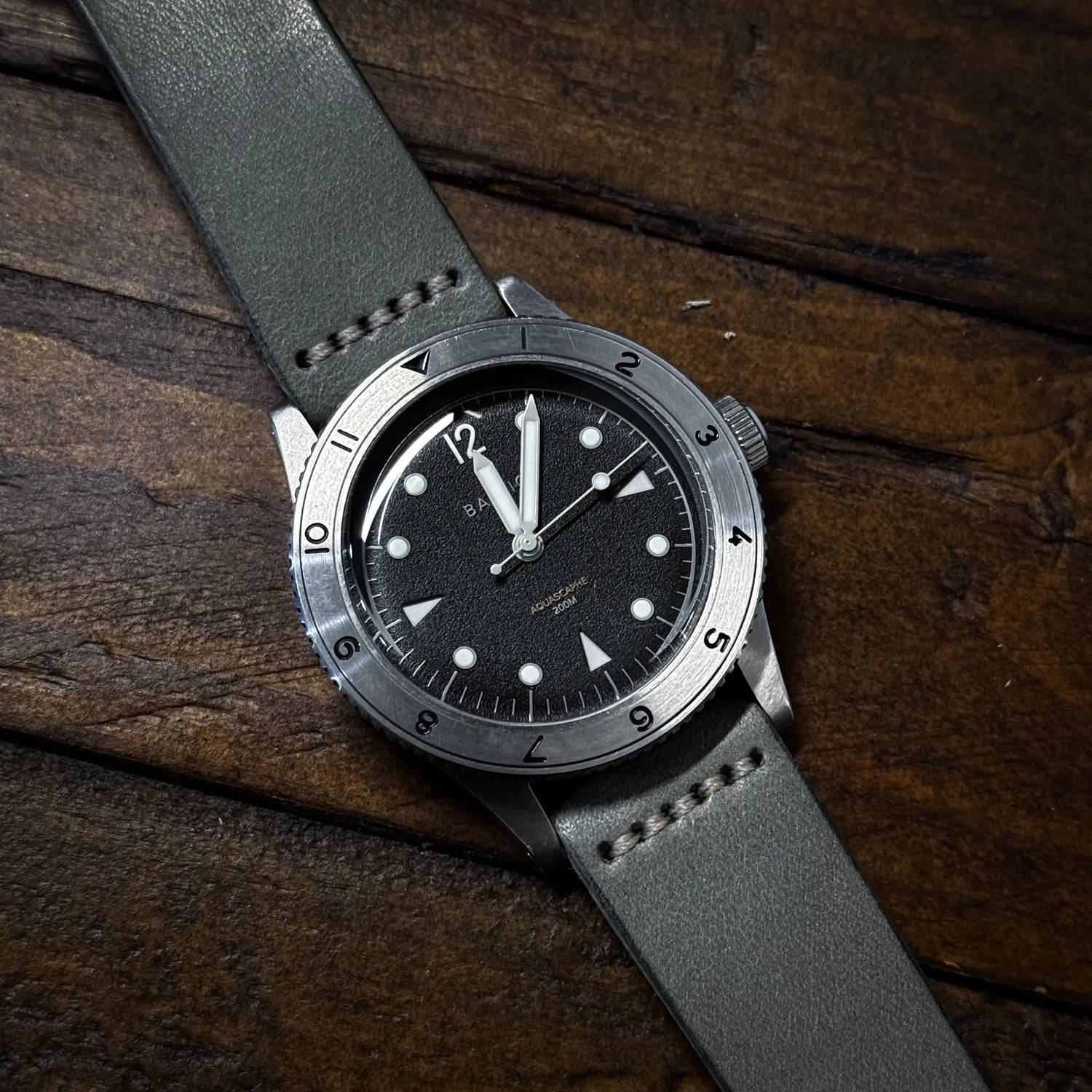 STORM GREY Dial & Hide